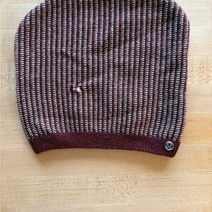 Lululemon Maroon and White Knit Beanie
